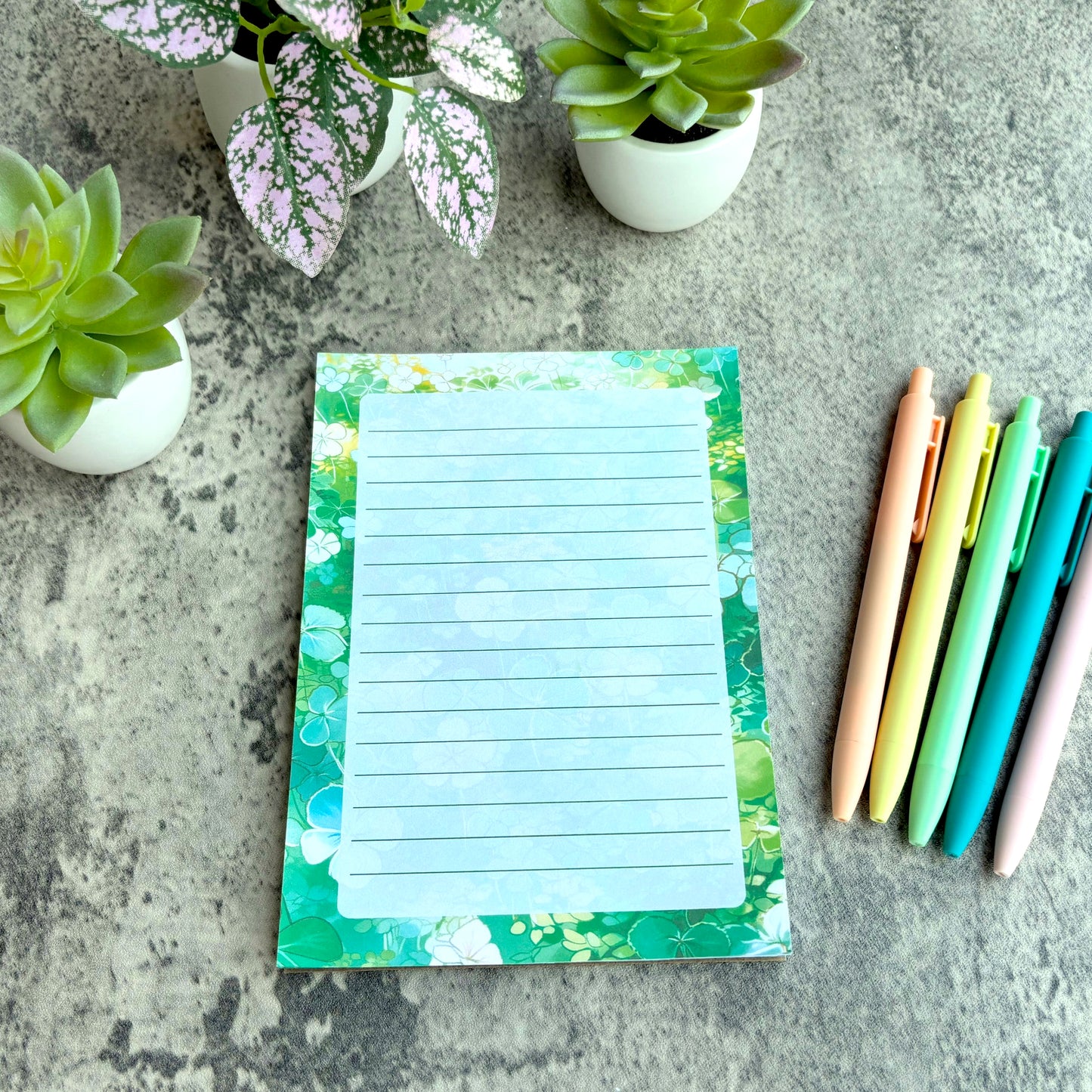 Simple Green Clover Notepad